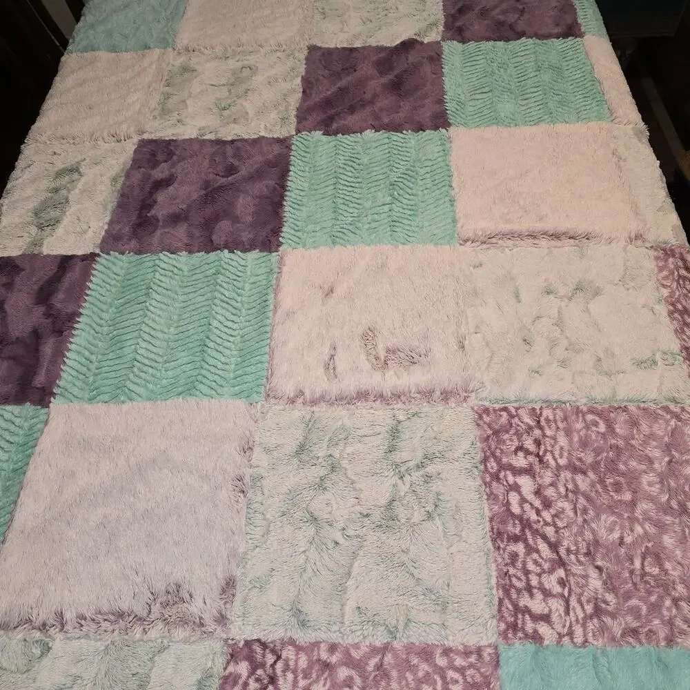Sometimes I Sew Minky Designs XL Blanket and pillowcase